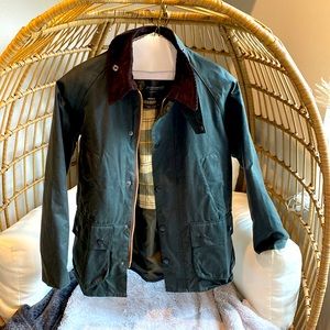 Barbour® unisex Classic Beadnell Jacket size 34